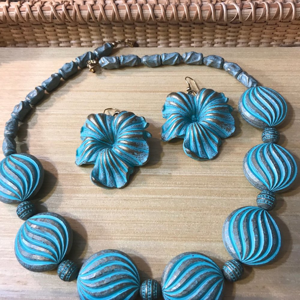 Necklace-Earring Combo